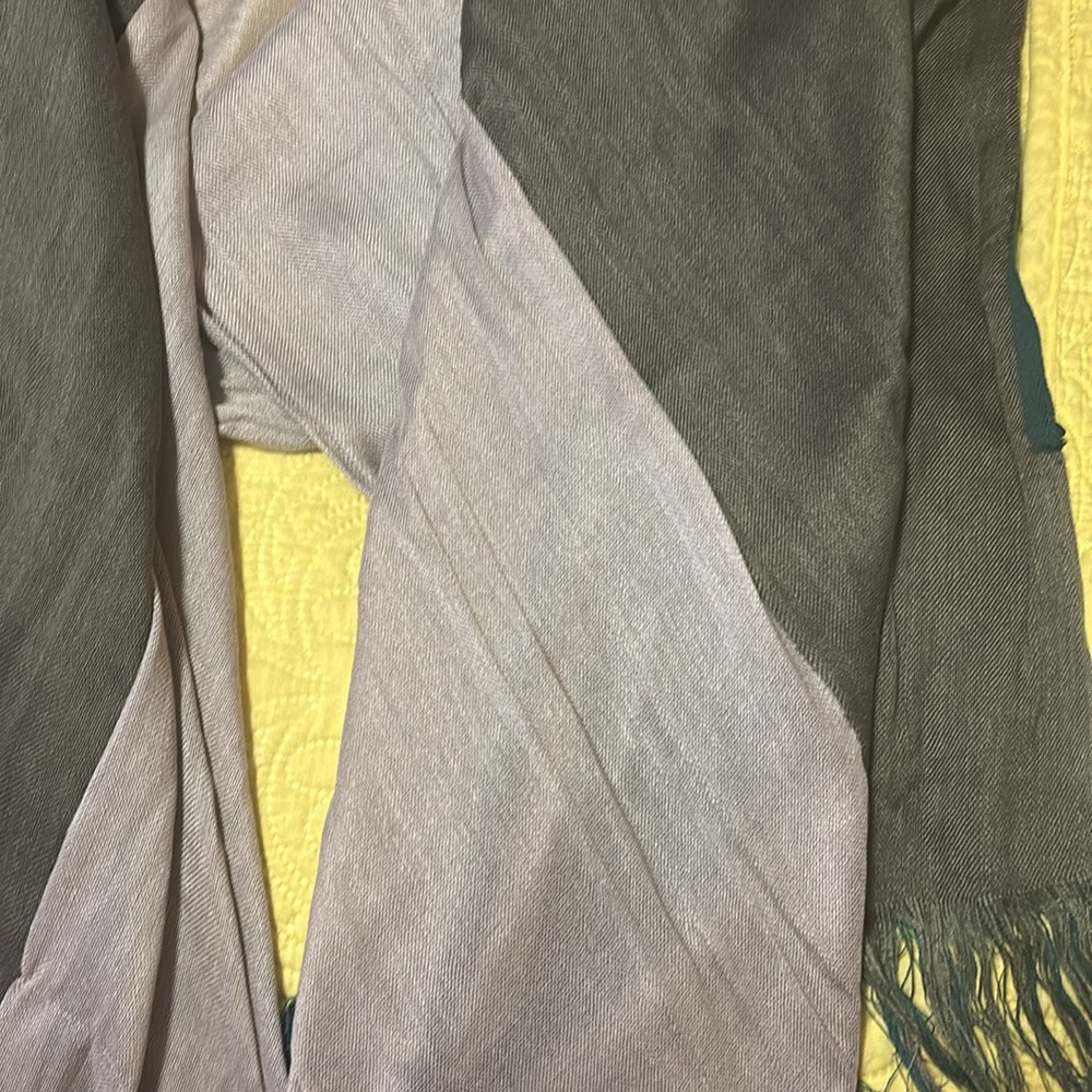 Scarf - Picture 2 of 4